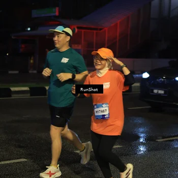 Runner Photo 7895794