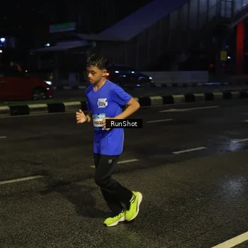 Runner Photo 7895806