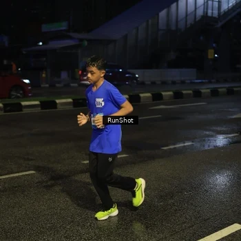 Runner Photo 7895807