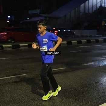 Runner Photo 7895808