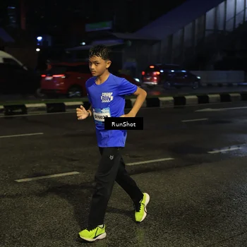Runner Photo 7895810