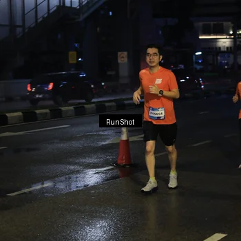Runner Photo 7895832