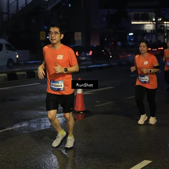 Runner Photo 7895852