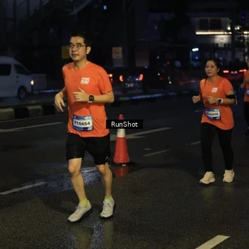 Runner Photo 7895865