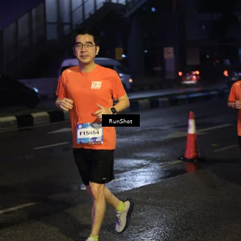 Runner Photo 7895870