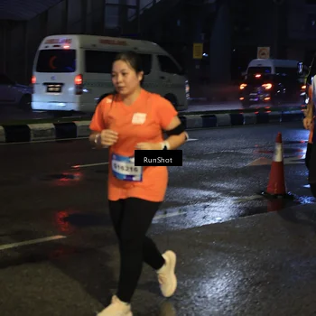 Runner Photo 7895916