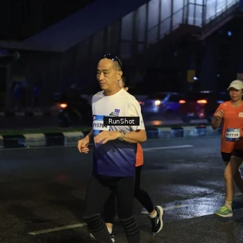 Runner Photo 7895930