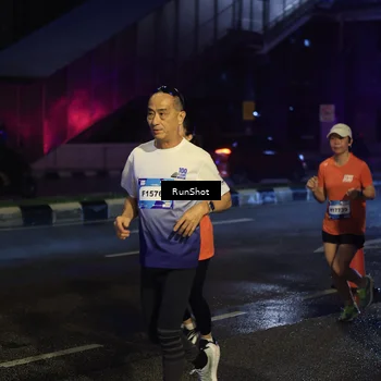 Runner Photo 7895931