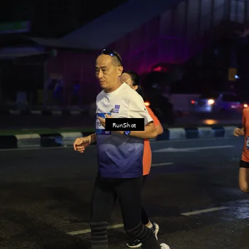 Runner Photo 7895939