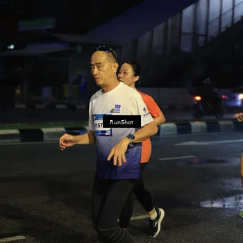 Runner Photo 7895943