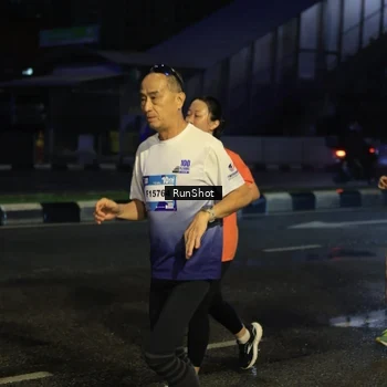 Runner Photo 7895948