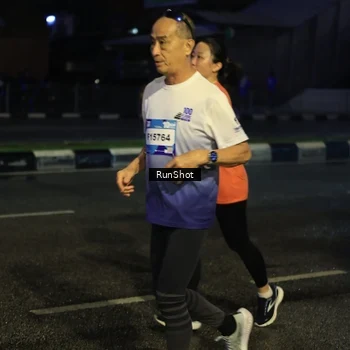 Runner Photo 7895955