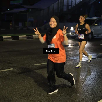 Runner Photo 7896001