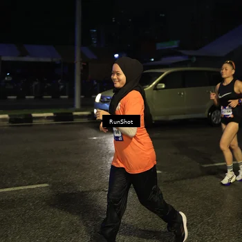 Runner Photo 7896011