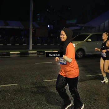 Runner Photo 7896013