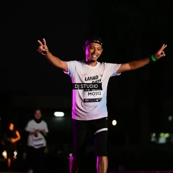 Runner Photo 7896019