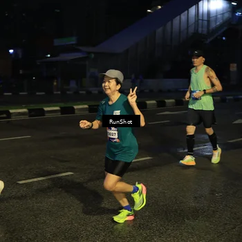 Runner Photo 7896040