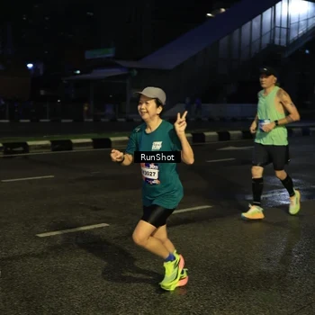 Runner Photo 7896041