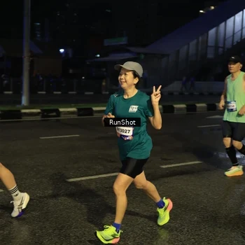 Runner Photo 7896043