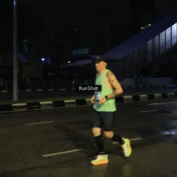 Runner Photo 7896053