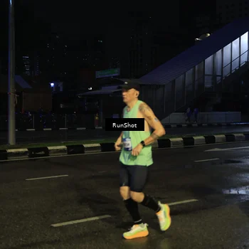 Runner Photo 7896057
