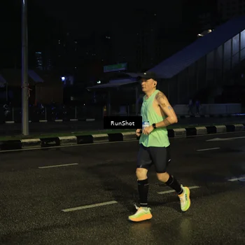 Runner Photo 7896058