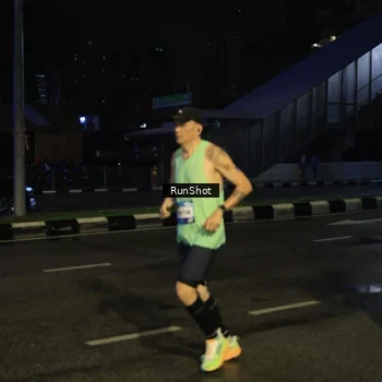 Runner Photo 7896060