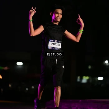 Runner Photo 7896073
