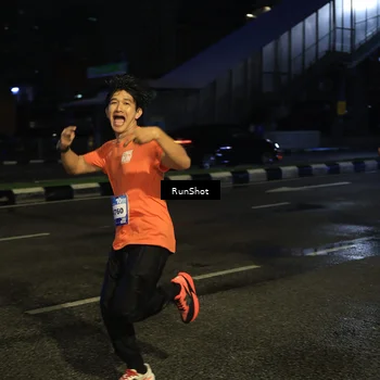 Runner Photo 7896077