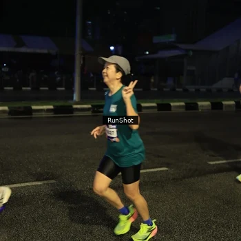 Runner Photo 7896086