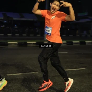 Runner Photo 7896091