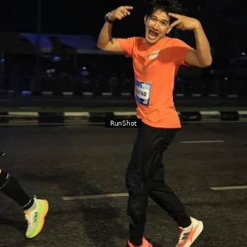 Runner Photo 7896097