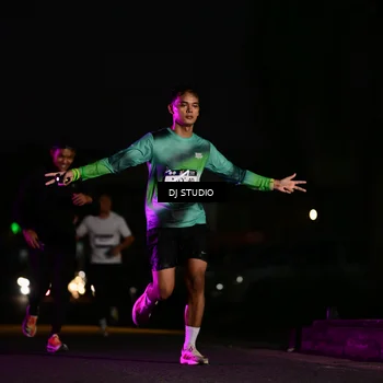 Runner Photo 7896100