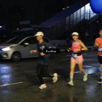 Runner Photo 7896112