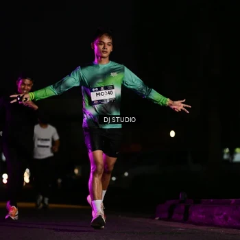 Runner Photo 7896113