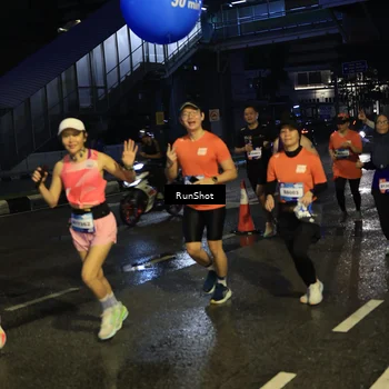 Runner Photo 7896117