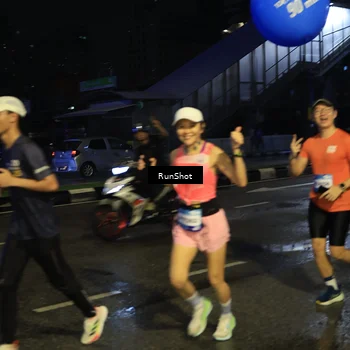 Runner Photo 7896119