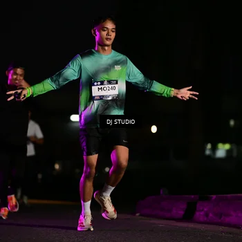 Runner Photo 7896133