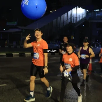 Runner Photo 7896150