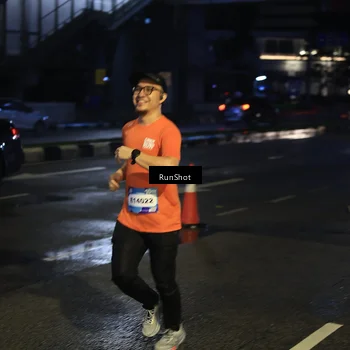 Runner Photo 7896221