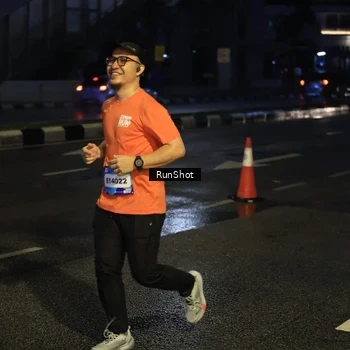 Runner Photo 7896231