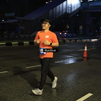 Runner Photo 7896233