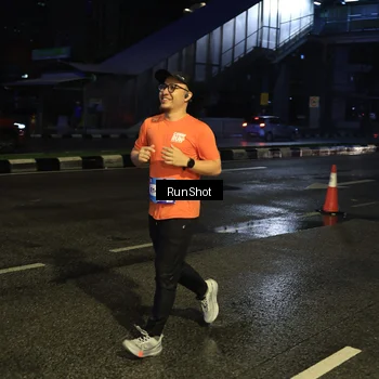 Runner Photo 7896237