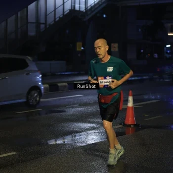 Runner Photo 7896260