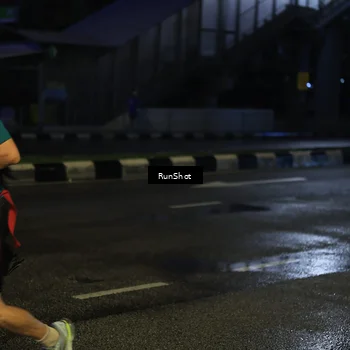 Runner Photo 7896305