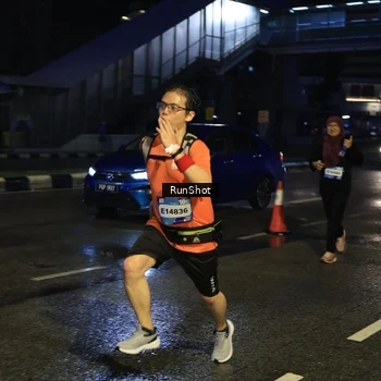 Runner Photo 7896339