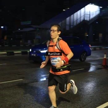 Runner Photo 7896342
