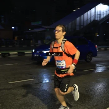 Runner Photo 7896343