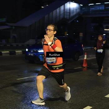 Runner Photo 7896346
