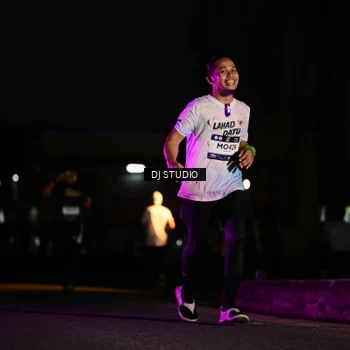Runner Photo 7896354